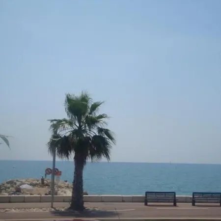 شقة Front *